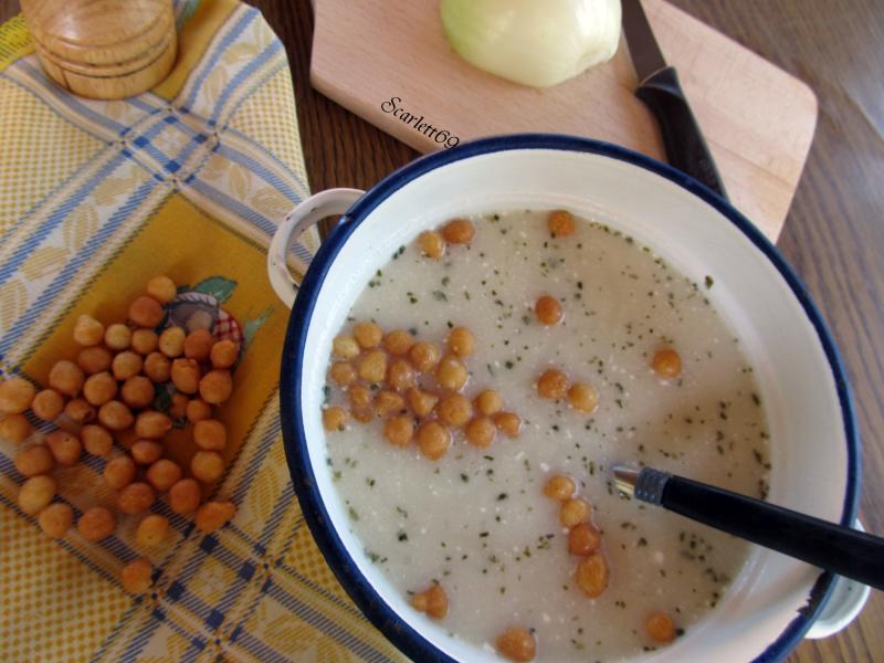 Karalábé-krémleves