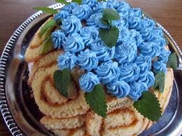 Áfonyás-túrós Charlotte torta